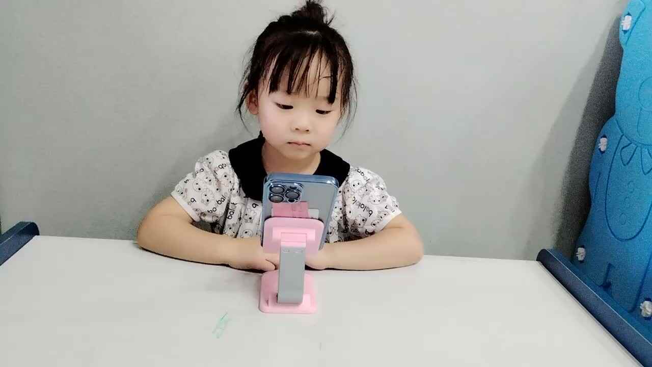 2024年9月19日～中A班夏爱林～安全上下楼梯.MOV