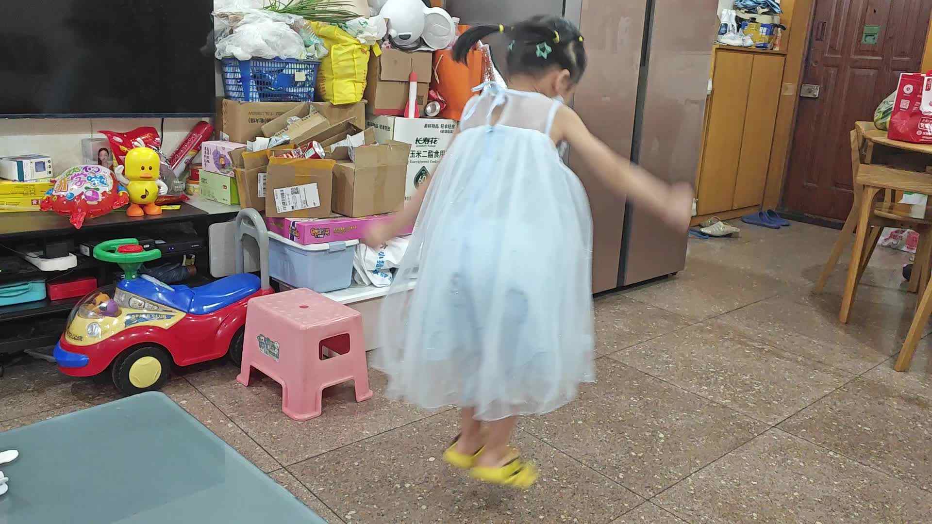 中A班2024.9.25张艺涵-体能练习.mp4