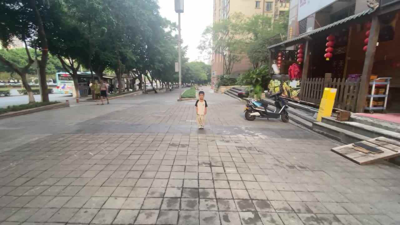 ⁣大B班吕子垚体能训练（双脚连续跳）20240924.MOV.MOV