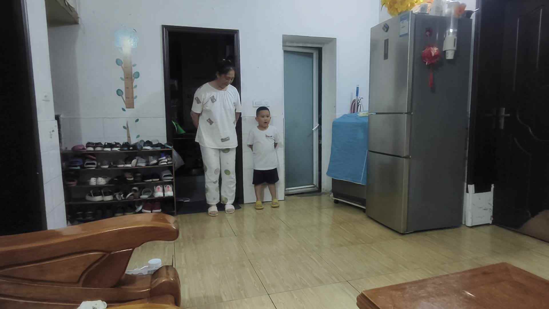 ⁣20240923大B班赵芃栎练习双脚跳