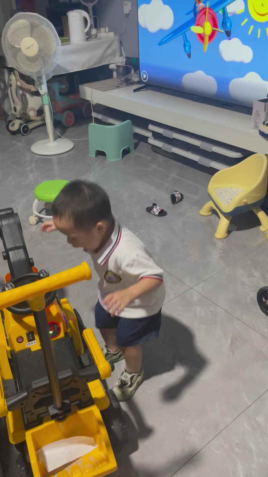 20240923实验小班刘雍洛运动