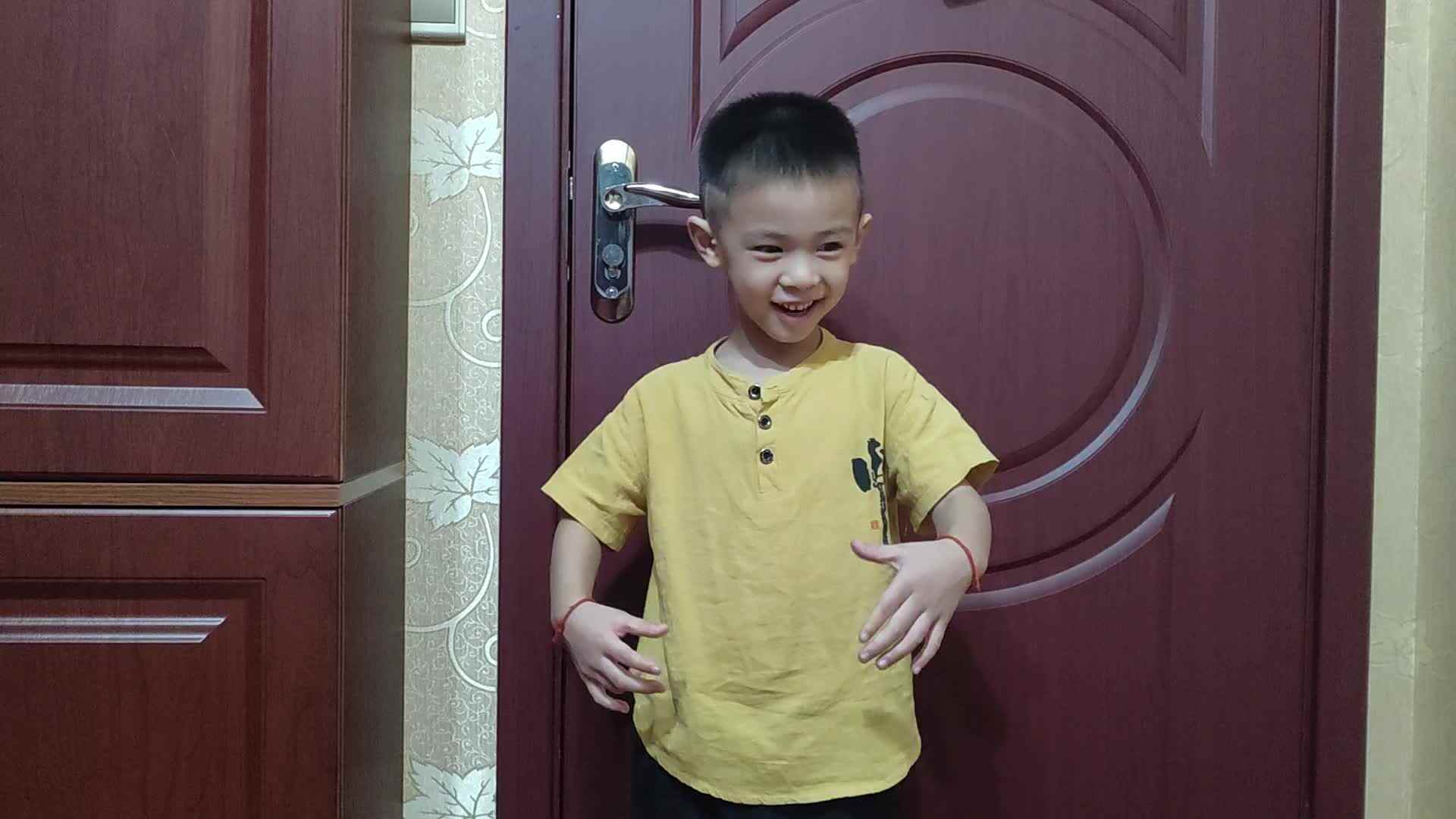 大b班刘倬宇打招呼2024年9月18日.mp4