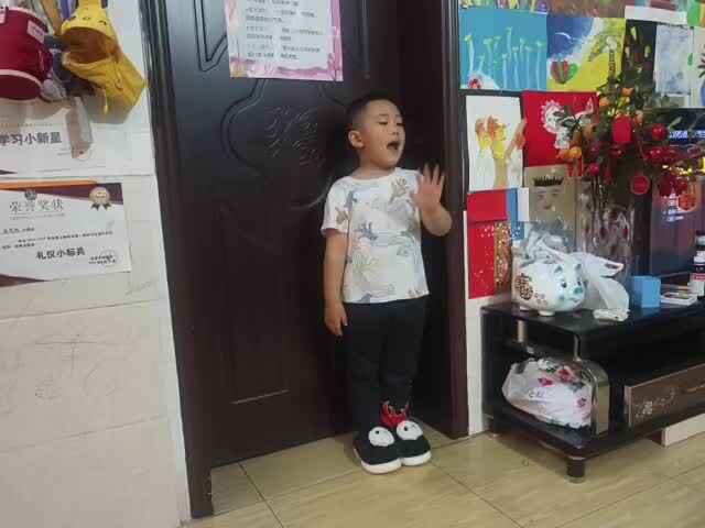 20241017大B班赵芃栎练习双脚交替高抬腿