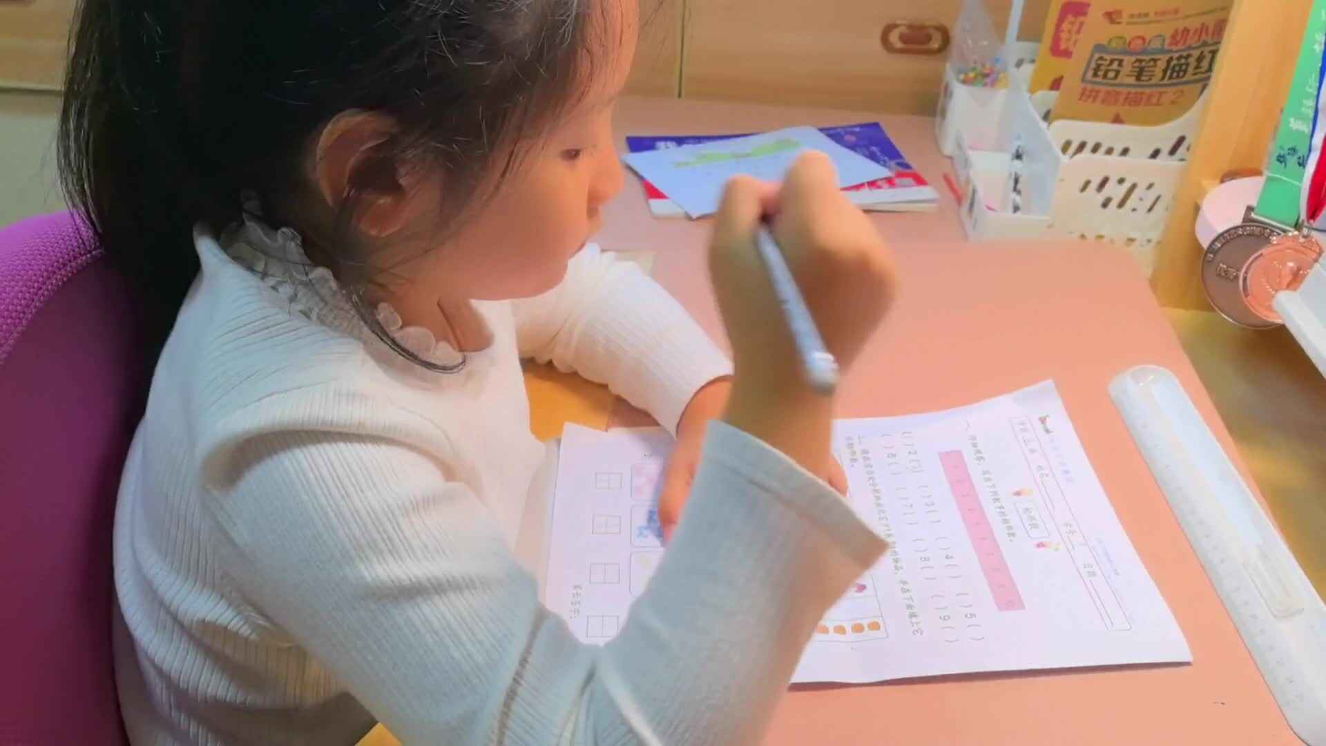 学B班蒋佳欣10月8日亲子活动.mp4