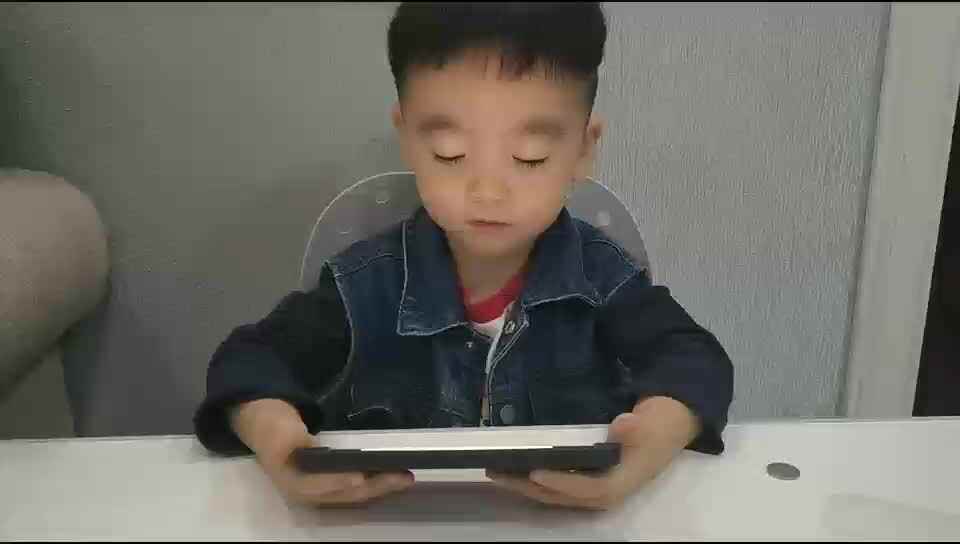 中A班蒋熠  2024.10.28  观看英文视频.mp4