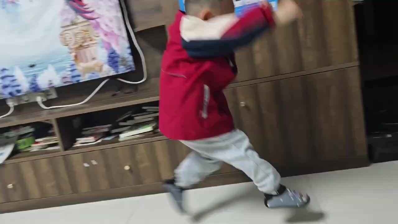 中A班2024.10.11李柯辰跳远.mp4