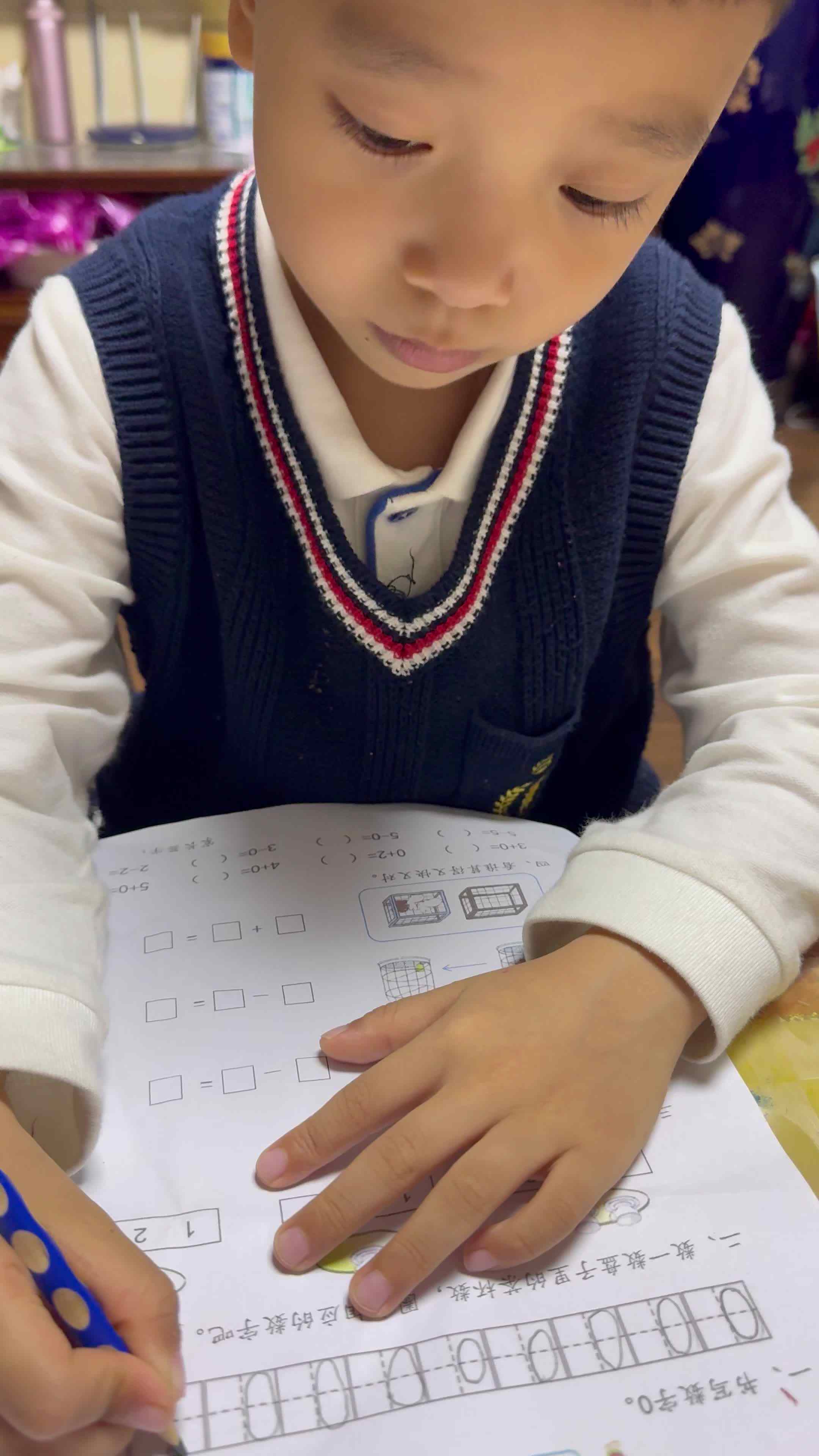 2024-10-22学前B班王崇焱完成数学闯关游戏单