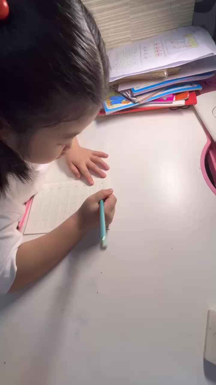 刘葭伊