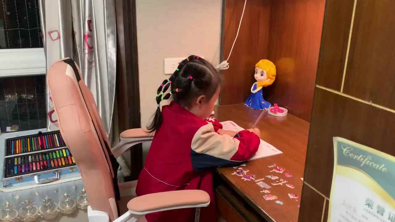 10.11大A班赵欣奕控笔训练