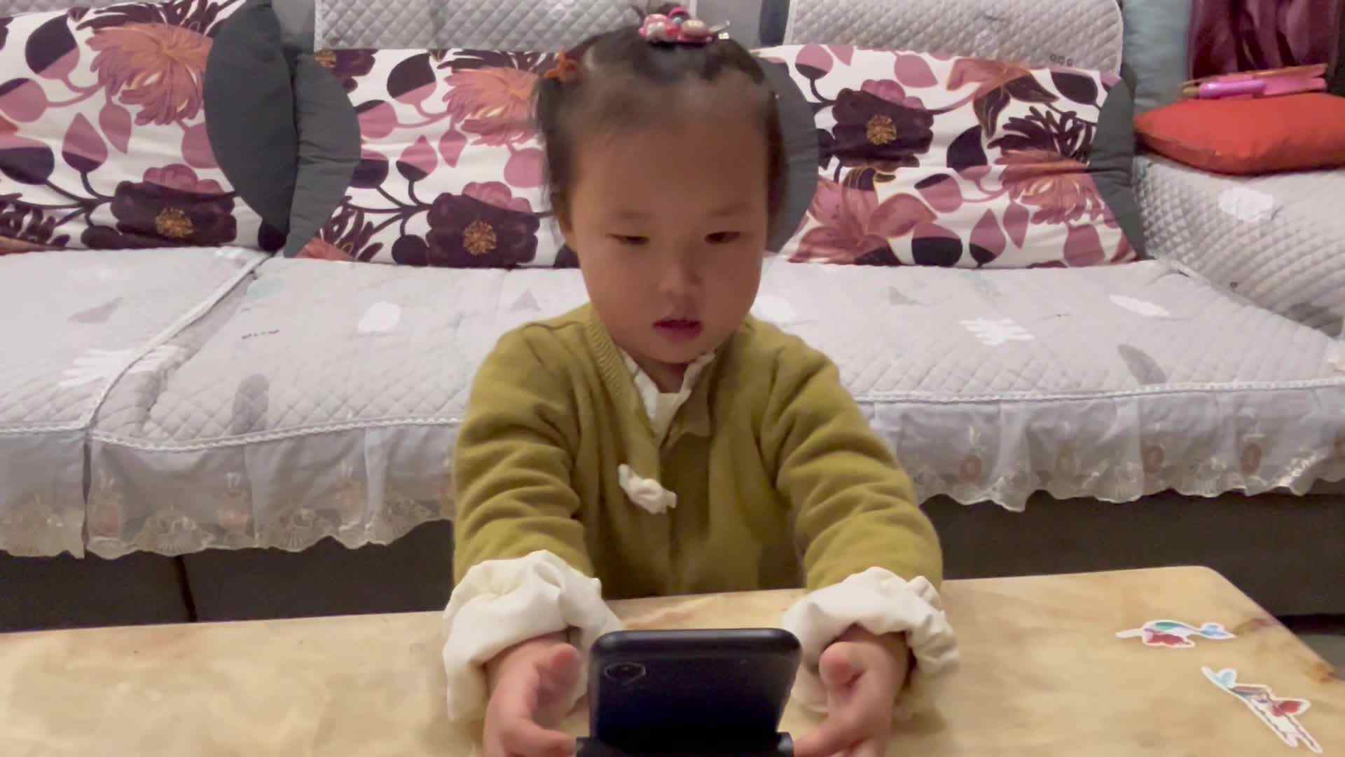 10.8大A班赵欣奕跟读英语练习