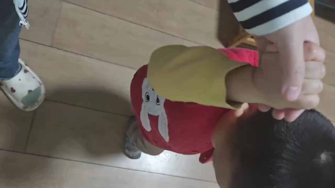 中A班2024.10.23李柯辰单腿连续跳.mp4