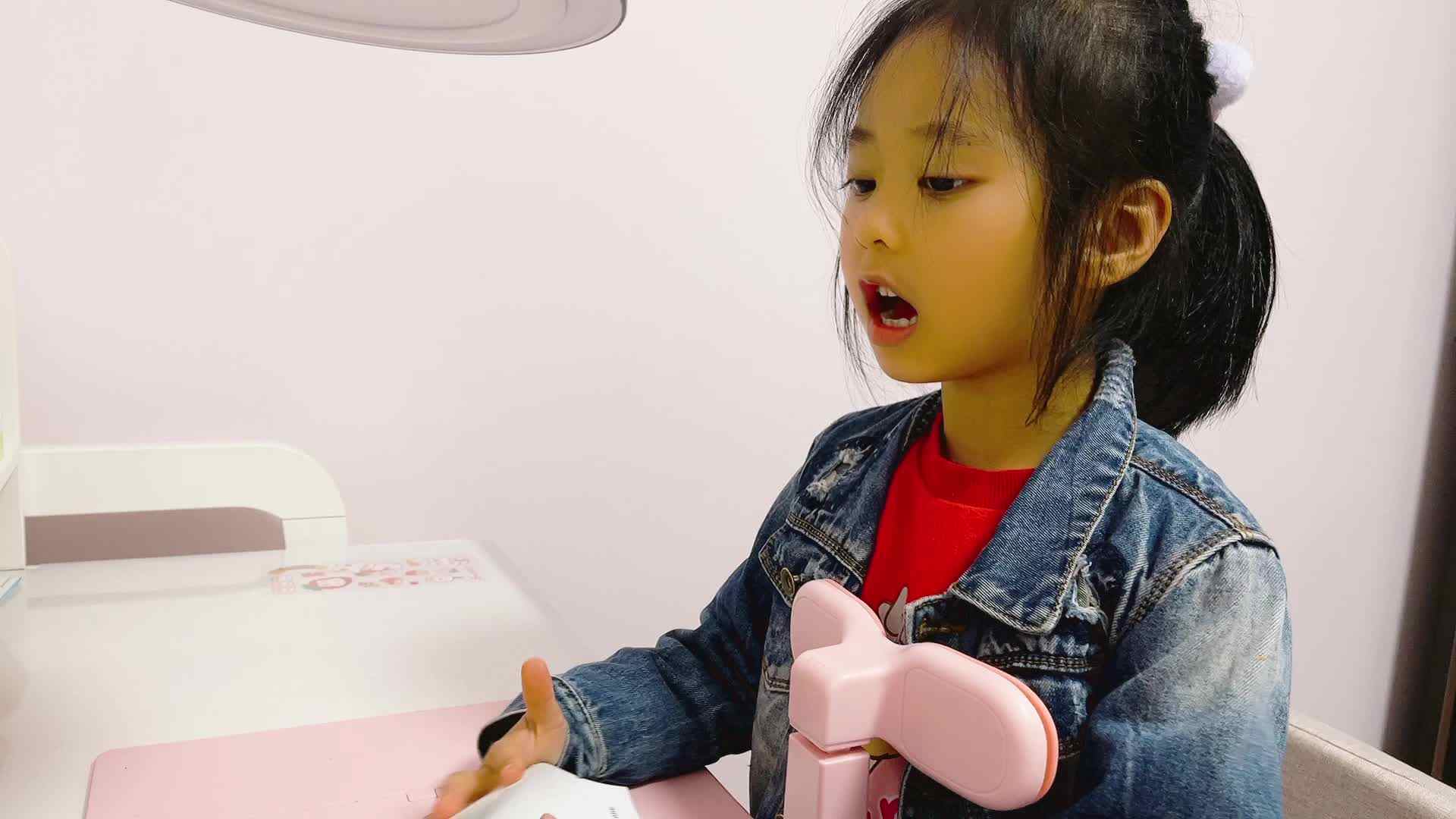 2026级B班20241022吴晨希闯关练习-鲨鱼英语.mp4