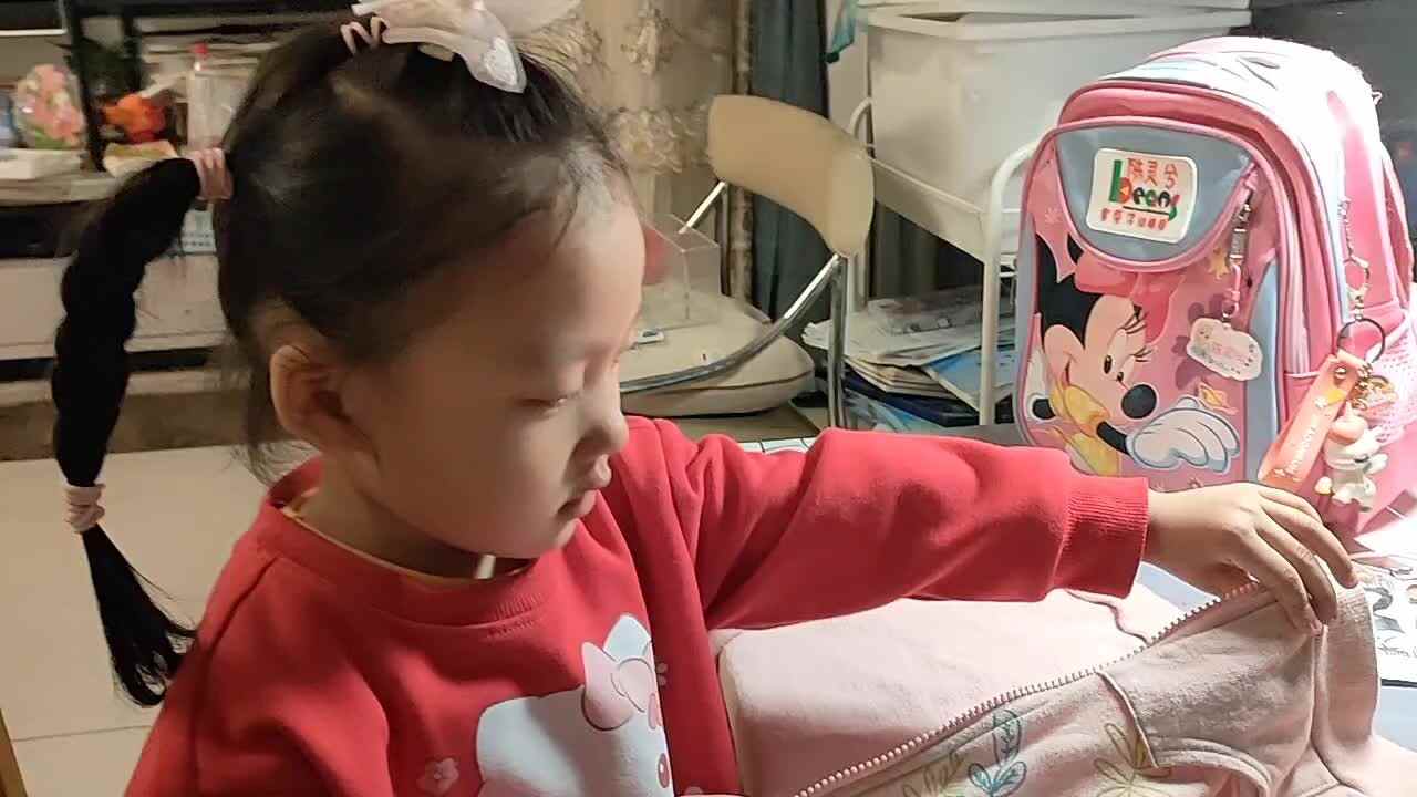 ⁣20241031陈灵兮闯关练习叠衣服
