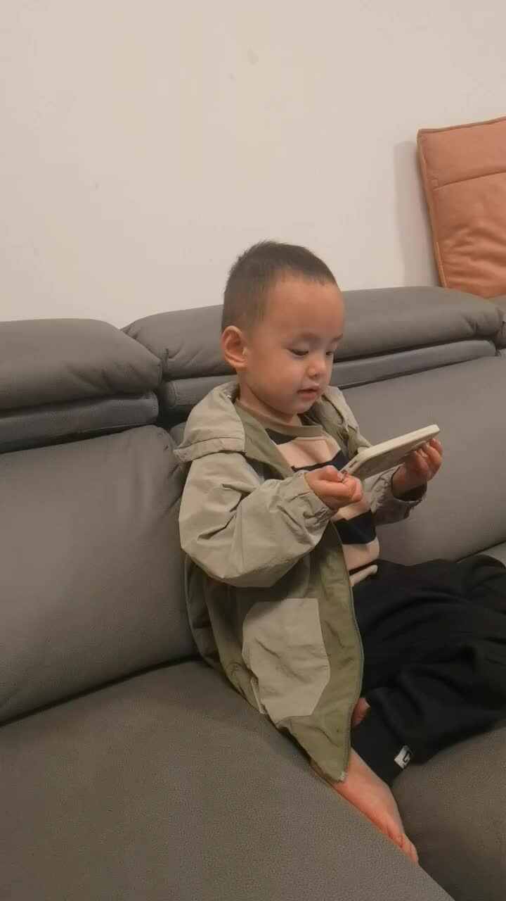 2024.10.10上学歌刘逸一.mp4