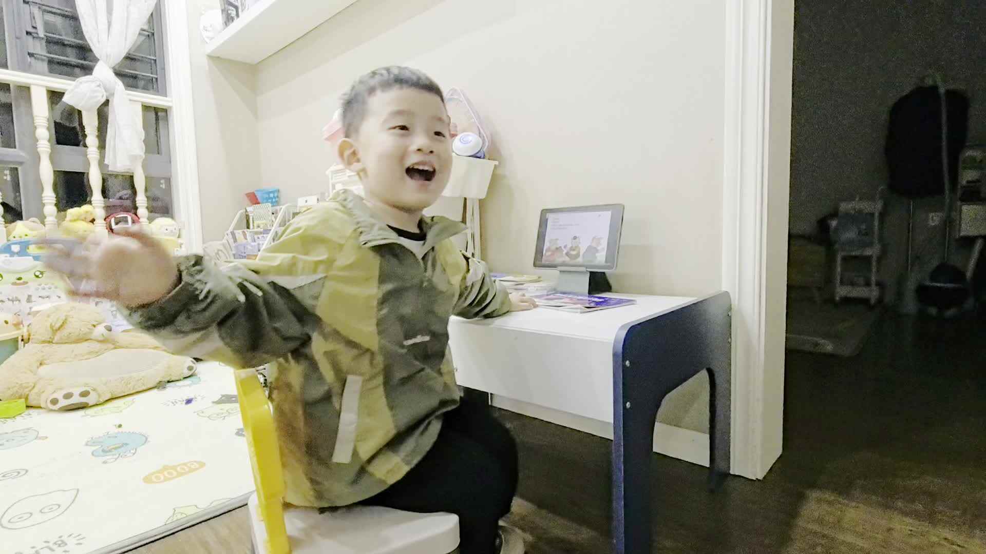 2024.10-28中A班——李楷延.mp4