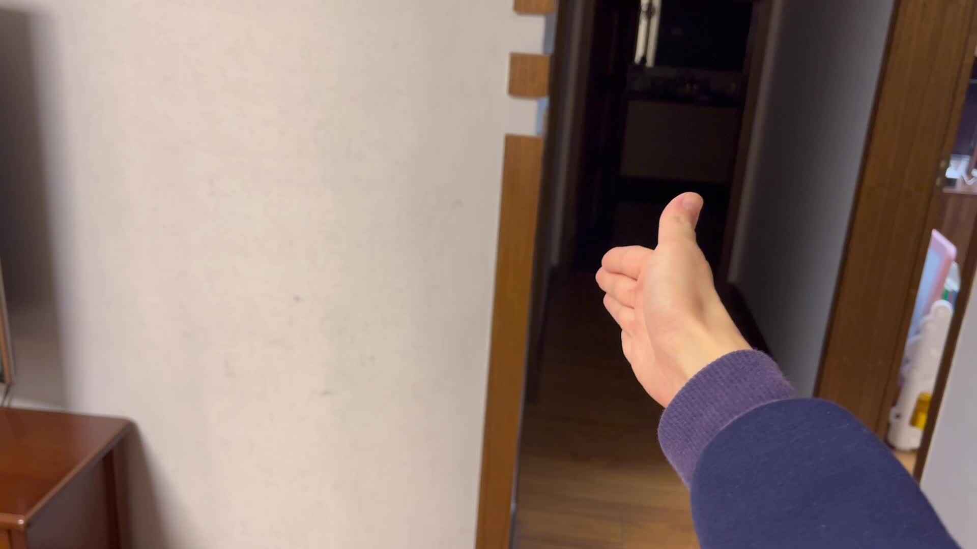 大B班李茵琪练习摸高跳