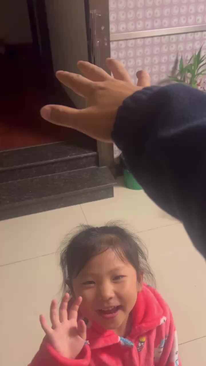 10.8大B班李瑞溪.MOV