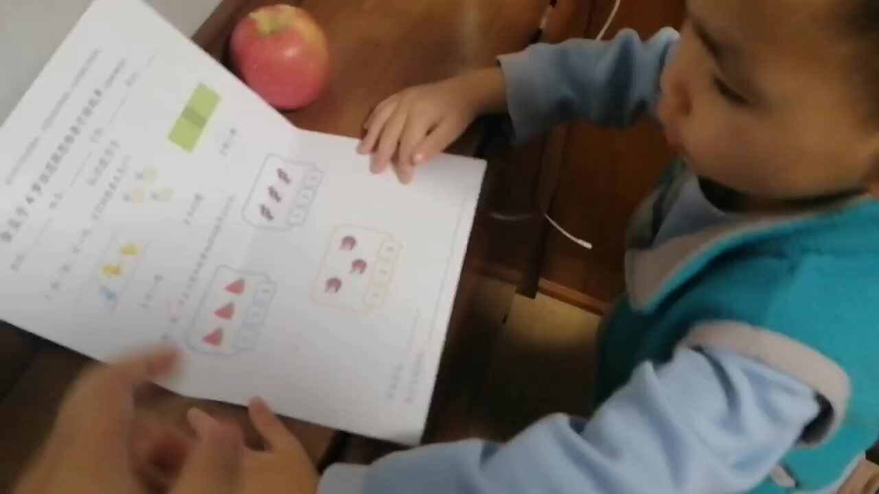 ⁣⁣⁣⁣中A班2024.10.29李柯佑认识数字3.mp4