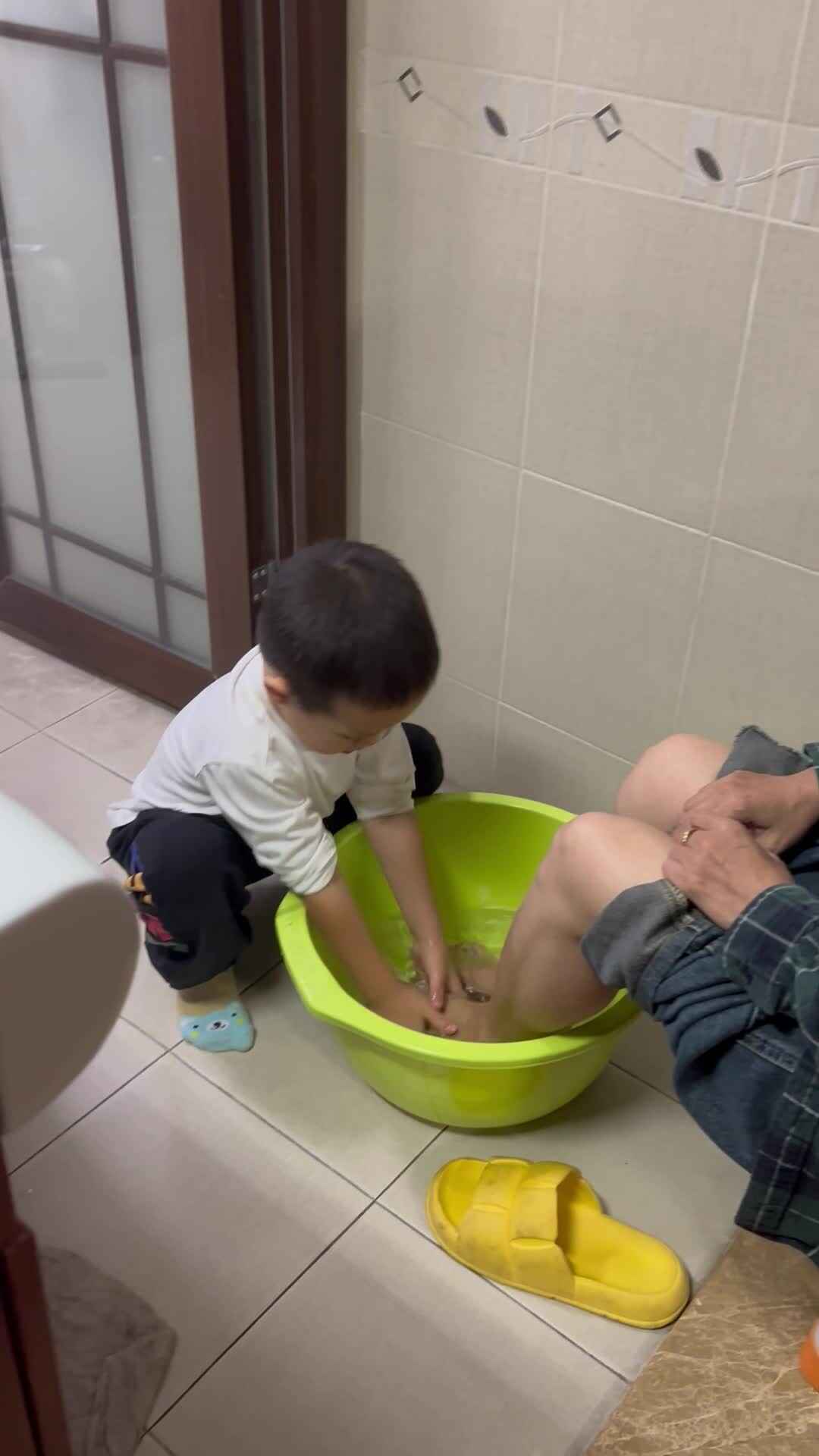 大A班何琛熹.mov