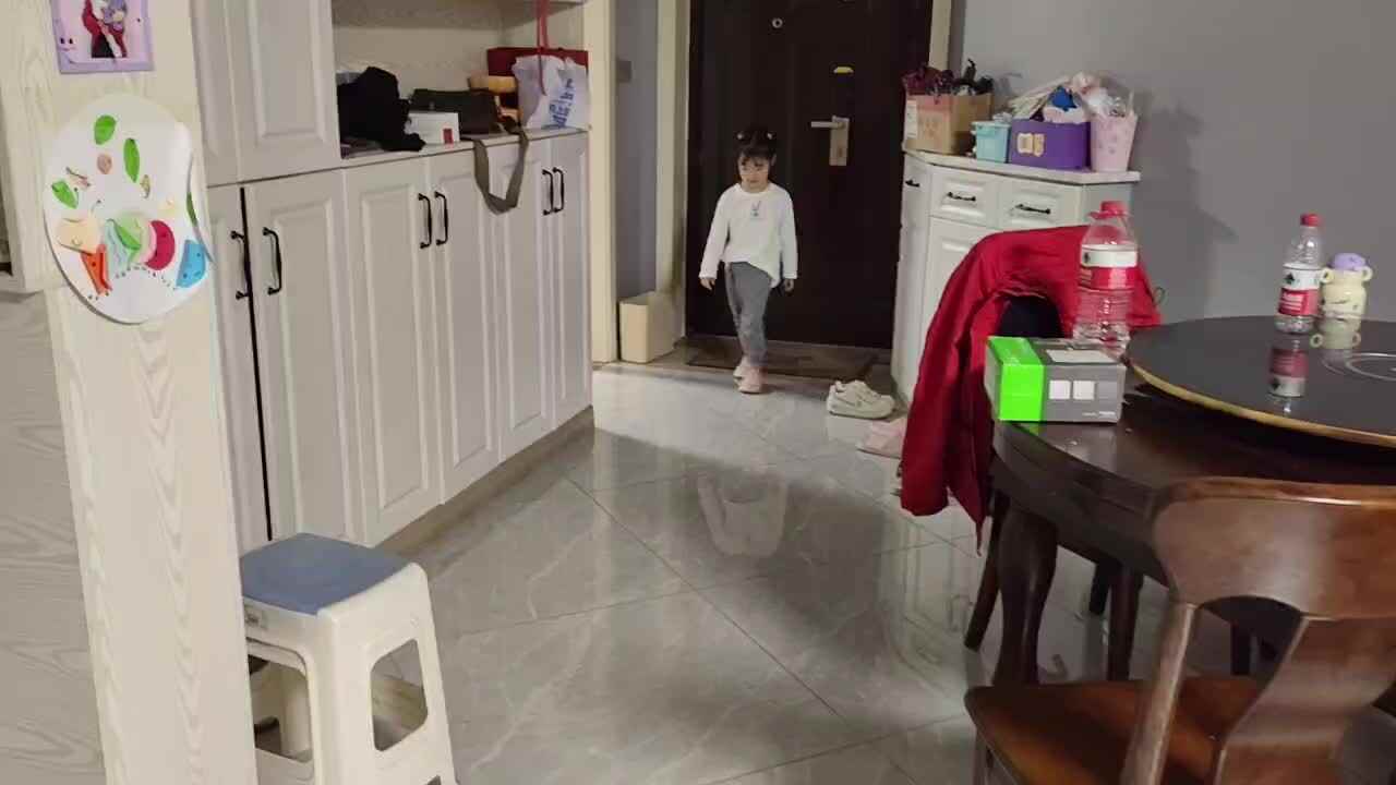 大B班 徐子伊 交替高抬腿