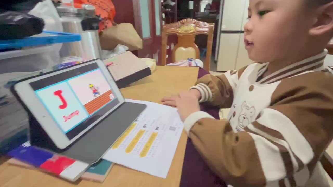 10.13 大b田熙辰（观看uppercase J and lowercase j） trim.B32A25CF-FA7E-4839-A577-F3BAD9F91CAC.MOV