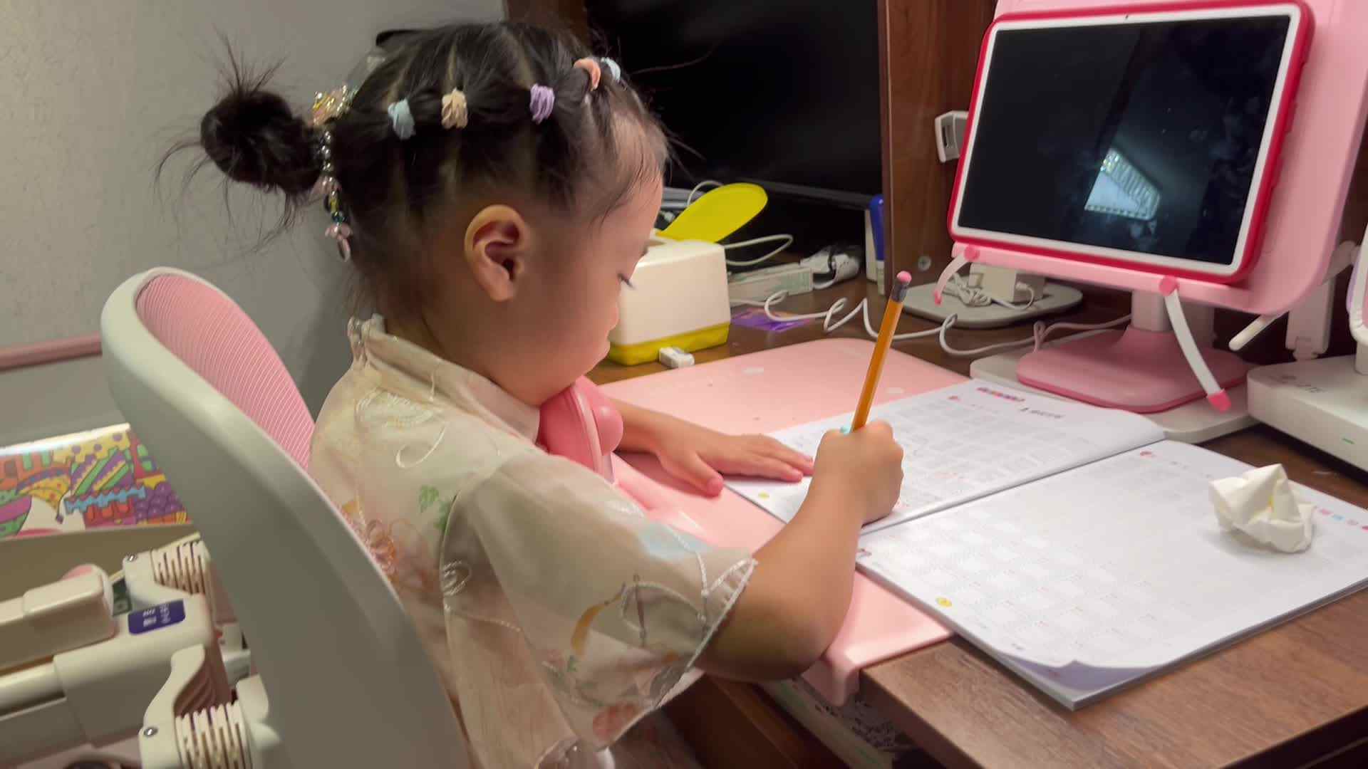 大B班李茵琪控笔练习