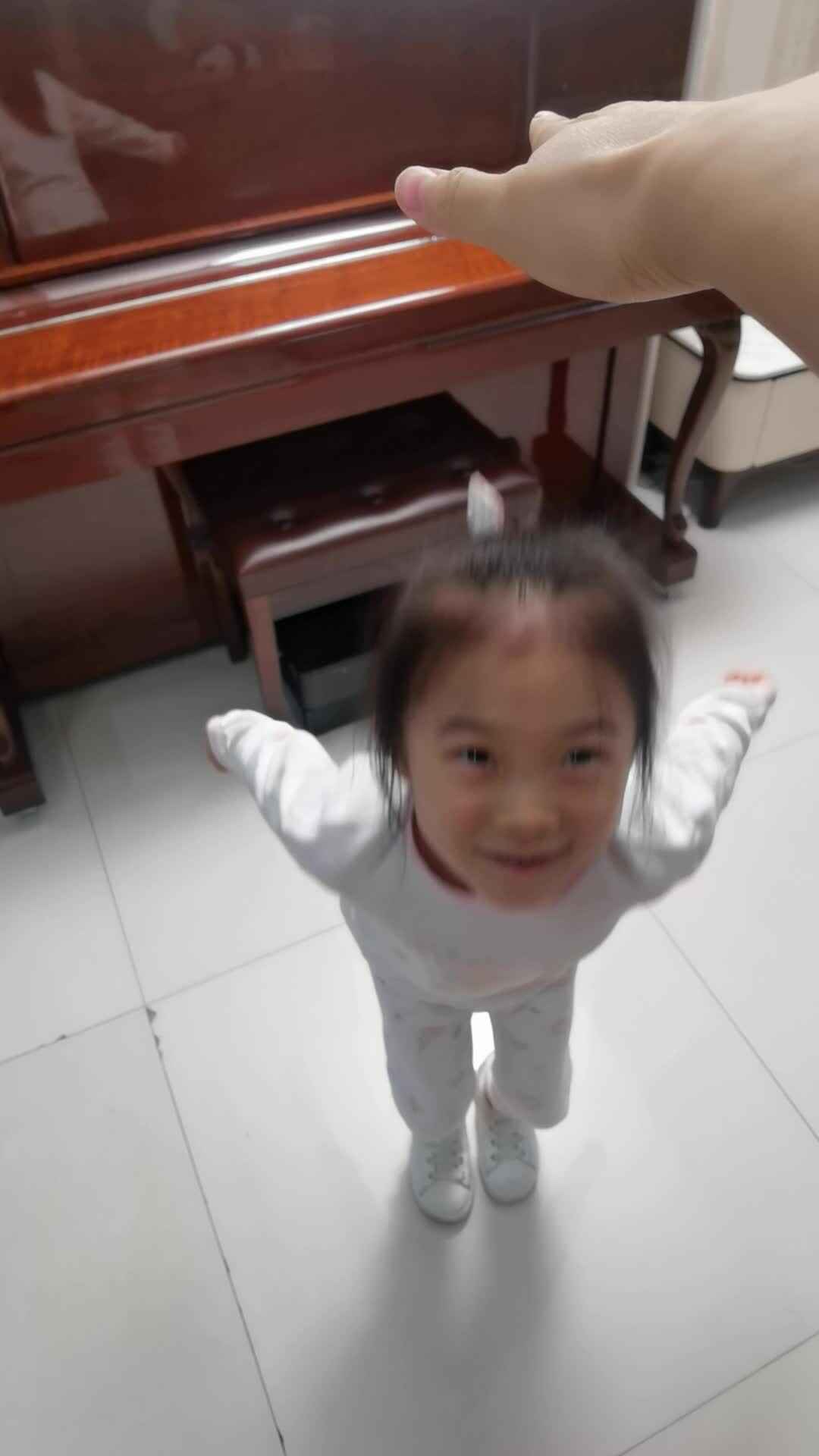 VID_20241009_纵跳摸高.mp4