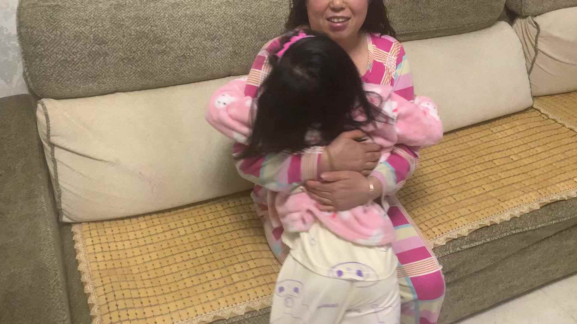 给长辈一个拥抱