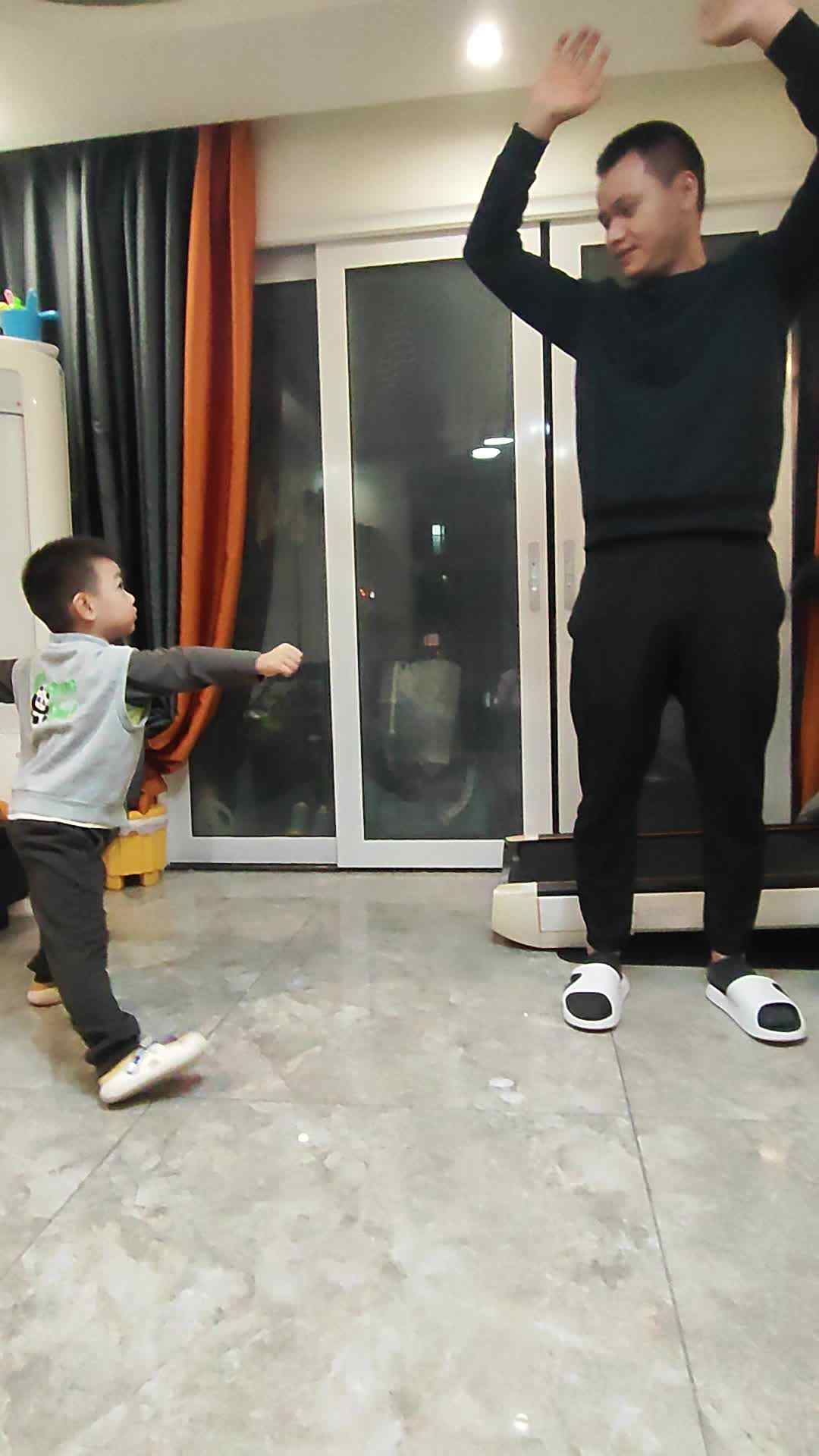 中A班+20241011+吴云泽+立定跳远