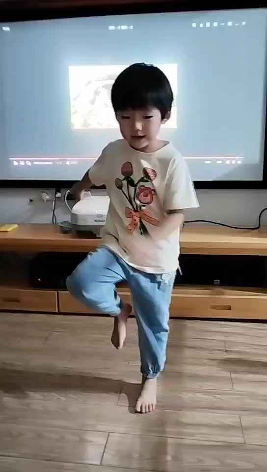 双脚交替跳