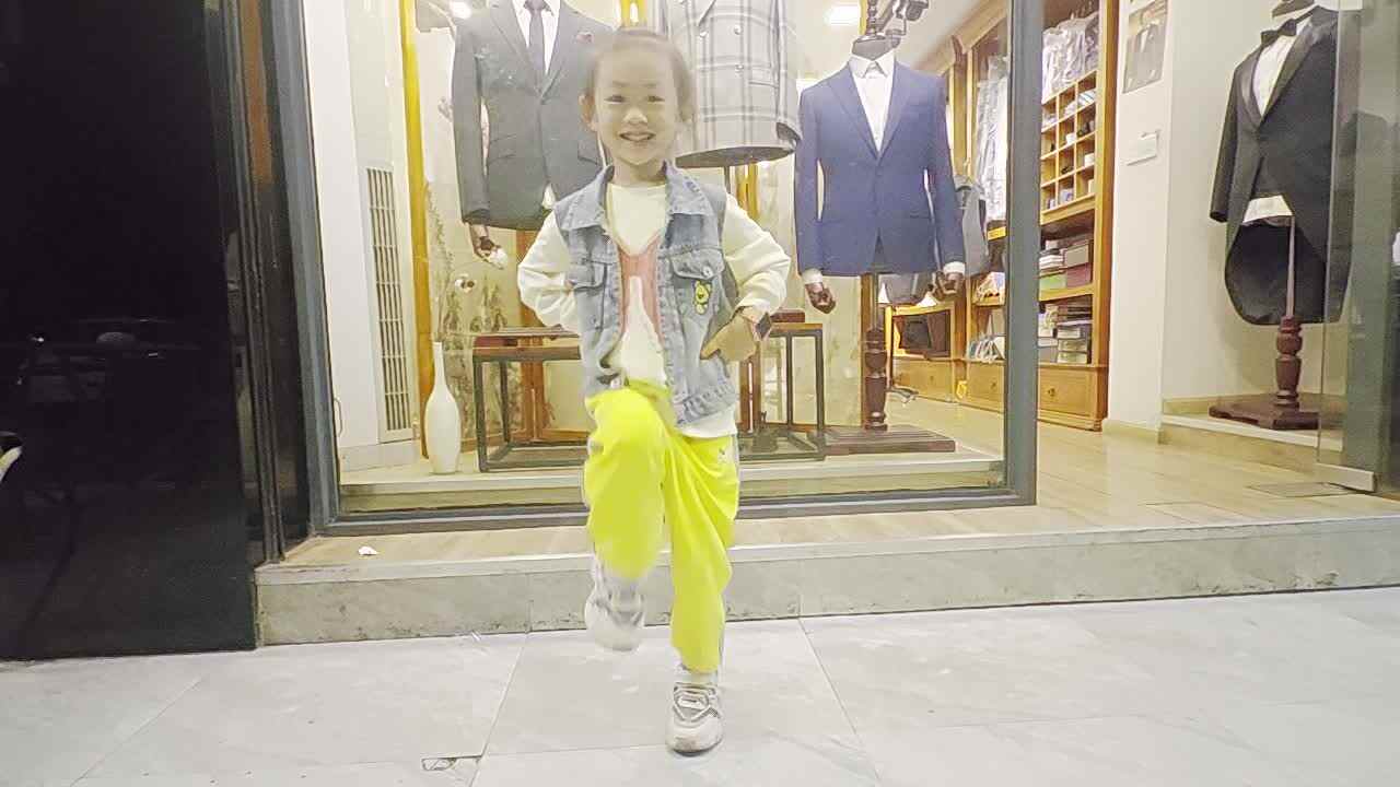 ⁣2024年10月17日大B班谭诗锜练习左右交替高抬腿