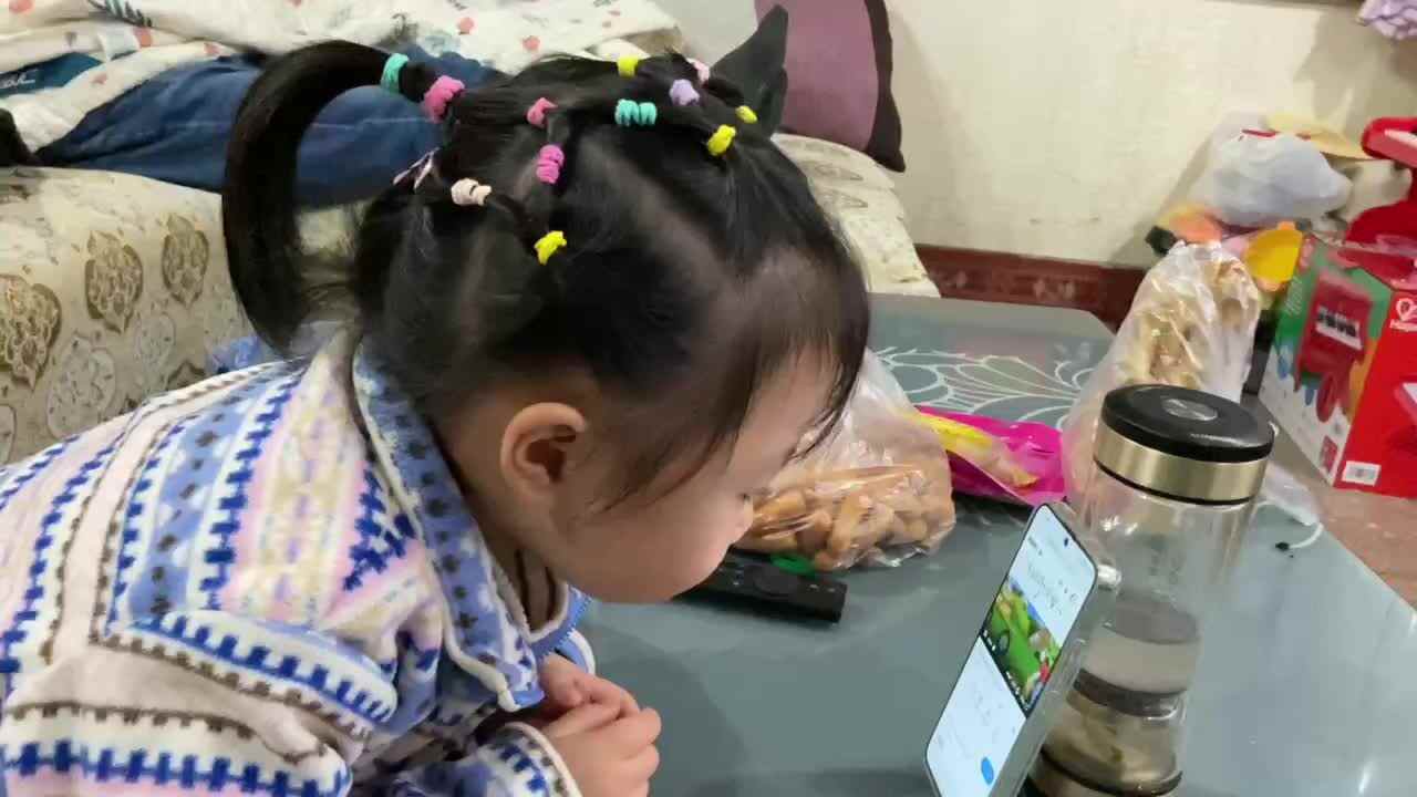 中A班2024.10.21张艺涵-英文阅读观看.MOV