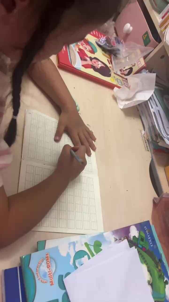 mmexport1728656277425.mp4