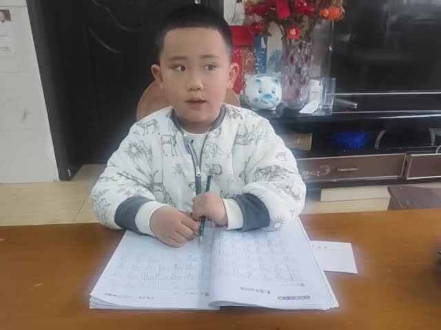 20241124大B班赵芃栎完成控笔训练