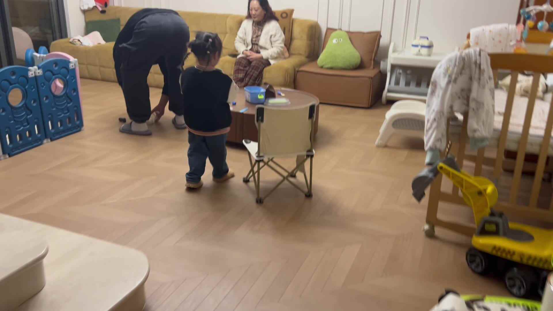 20241105给长辈端茶