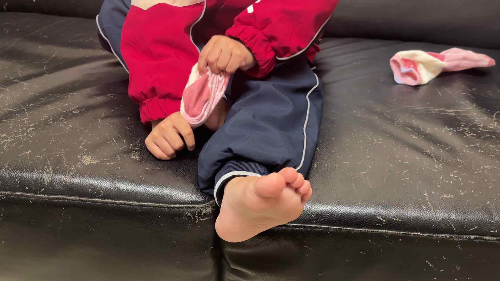 我会穿袜子