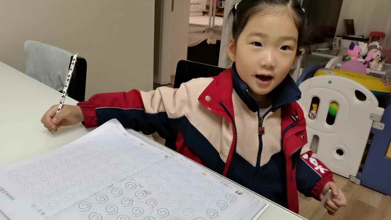 VID_20241125大B班宁汐言控笔训练