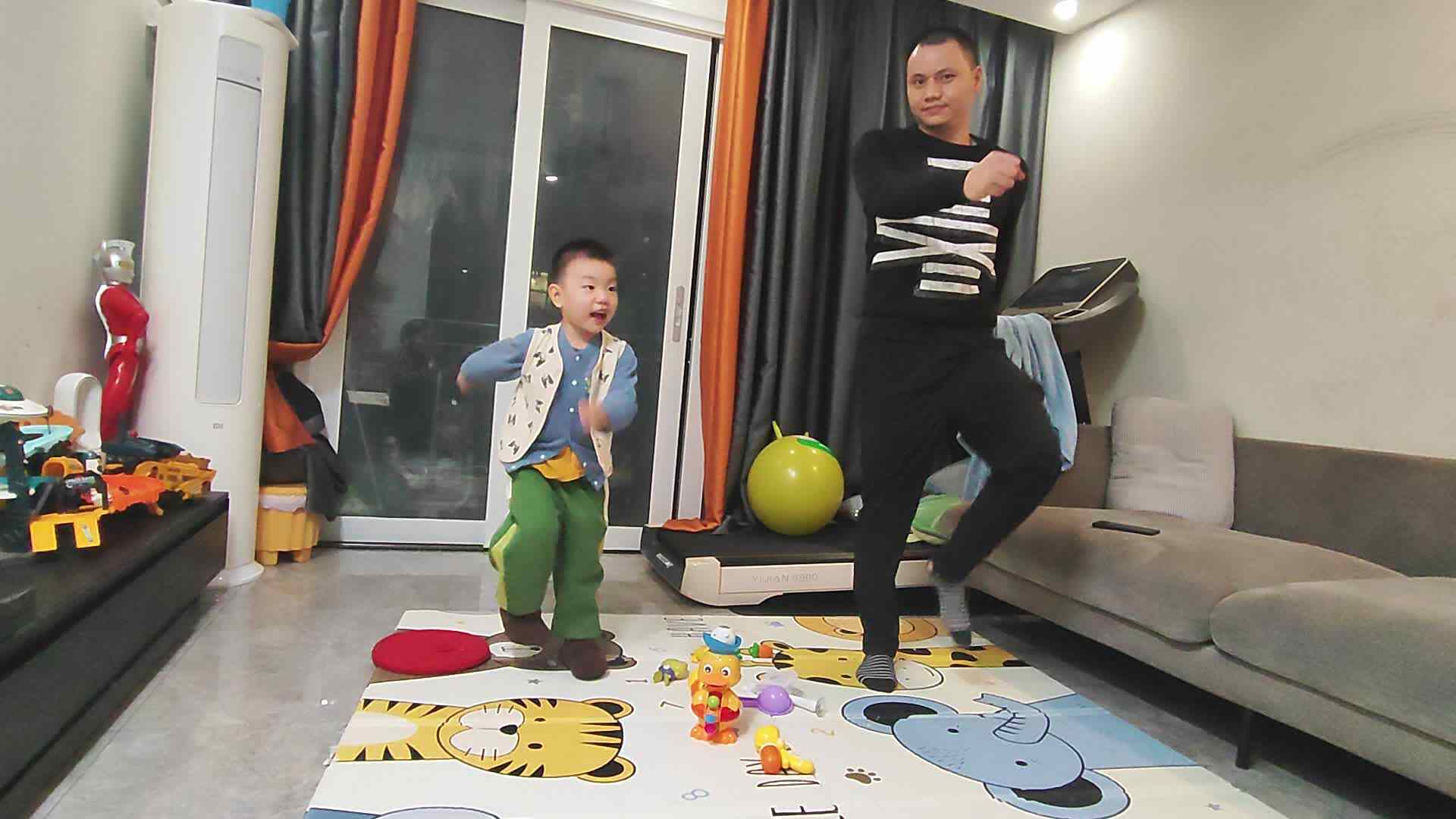 中A班云泽20241106-齐步走