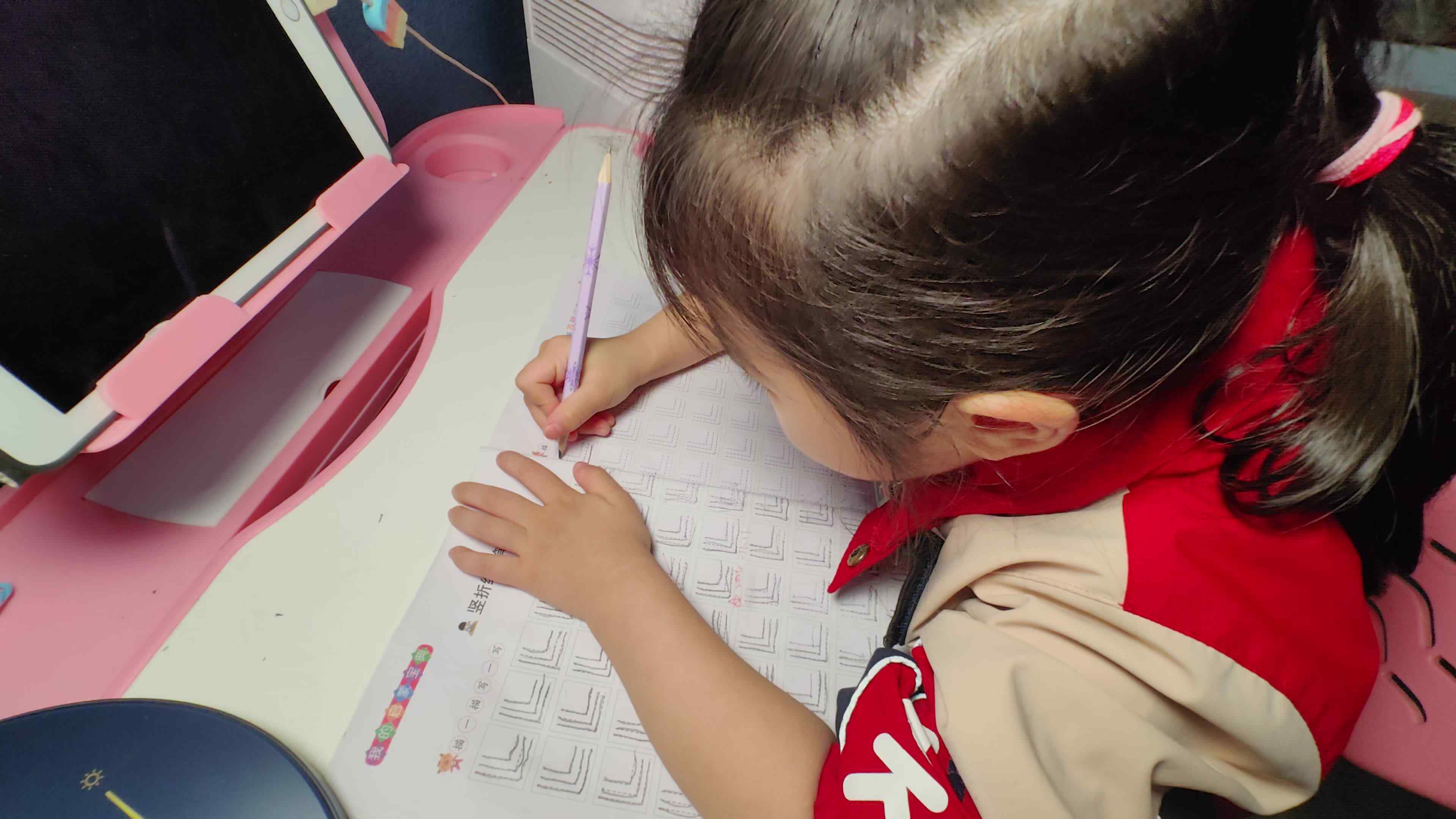 大B班 徐子伊控笔训练