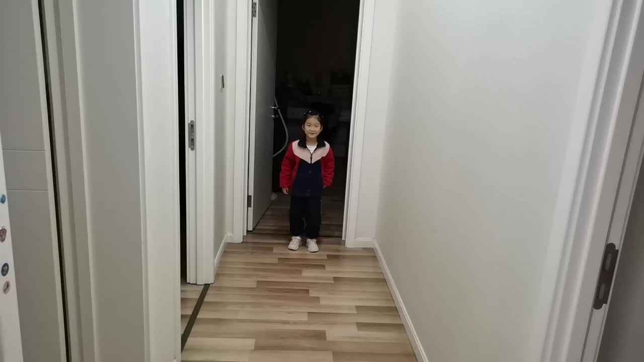 VID_20241120大B班宁汐言双脚左右跳