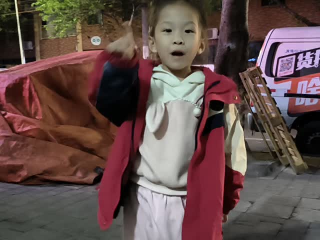 ⁣大a班唐依依单脚跳练习