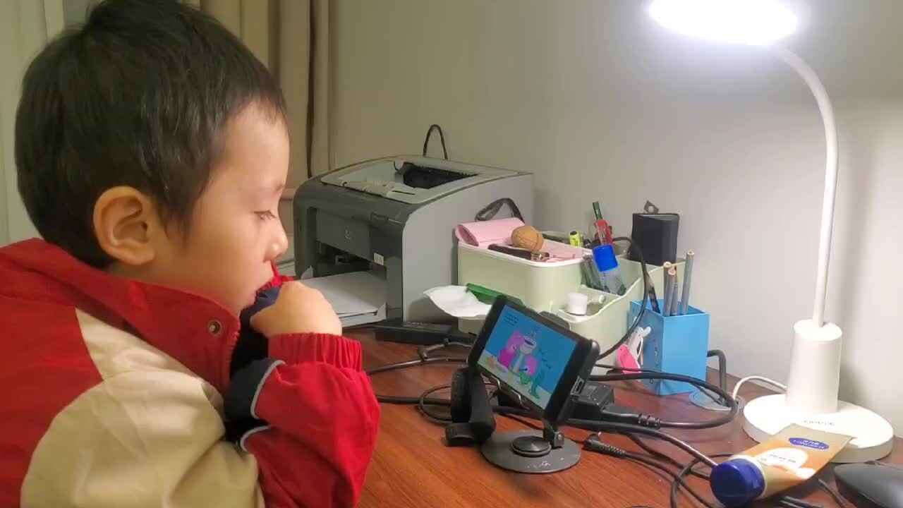 2024.11.19大B班王千与【观看英语视频】