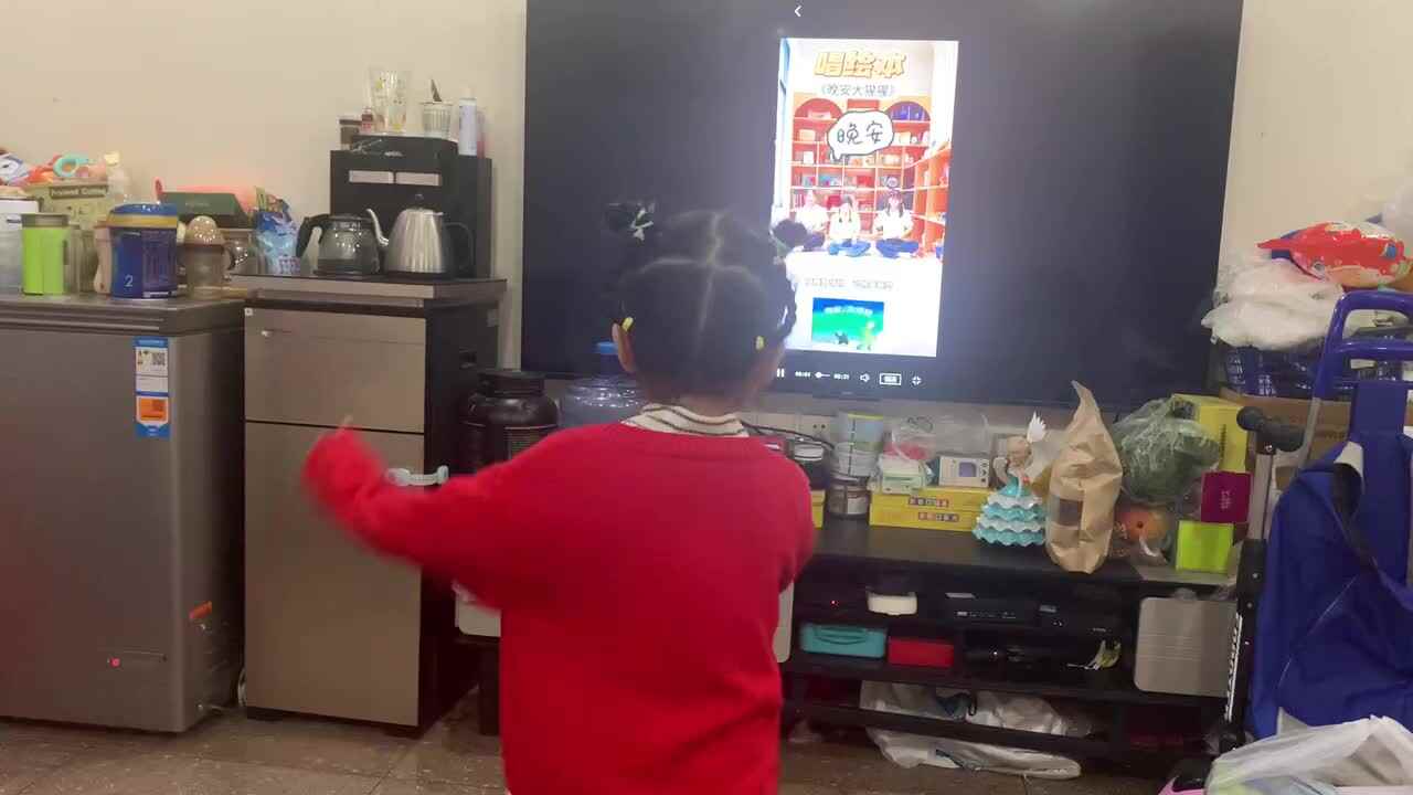 中A班2024.11.1张艺涵《晚安大猩猩》.MOV