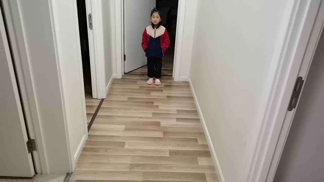 VID_20241119大B班宁汐言双脚左右跳