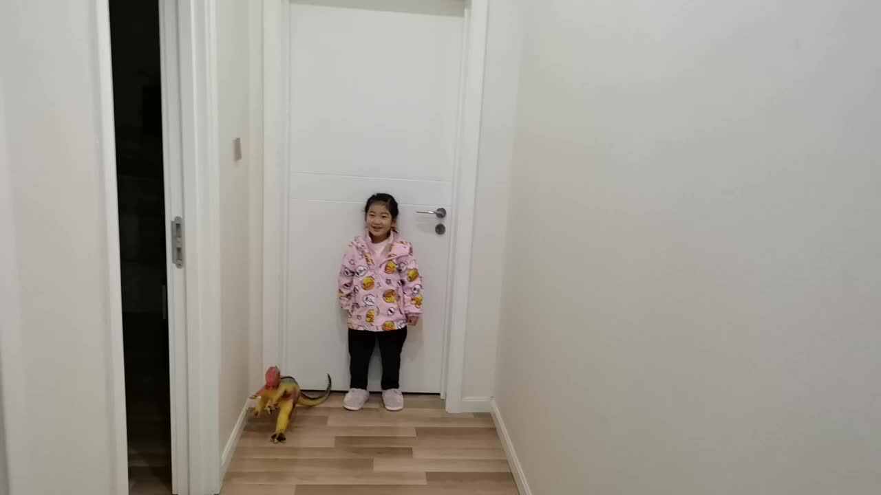 VID_20241121大B班宁汐言双脚左右跳
