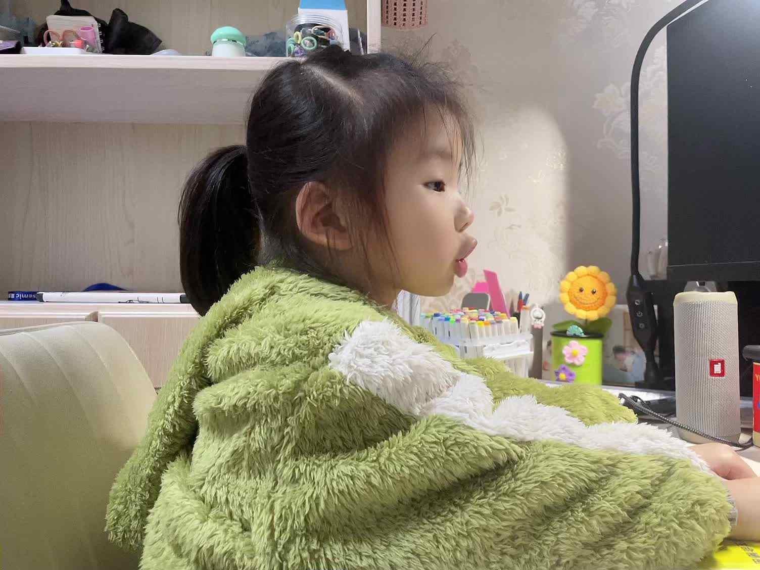 学前B班蒲依诺2024.11.21日背诵(凑十歌). mp4