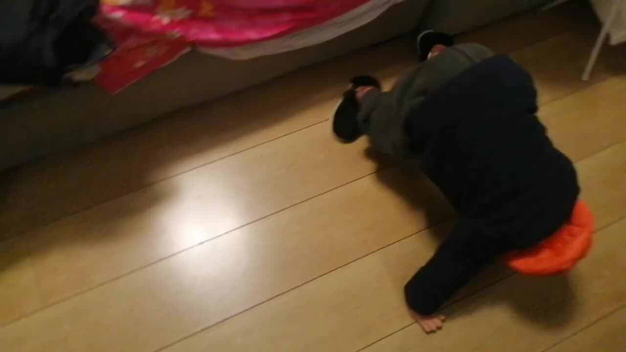 ⁣⁣⁣⁣⁣⁣⁣⁣⁣⁣⁣中A班2024.12.19李柯佑螃蟹侧爬.mp4