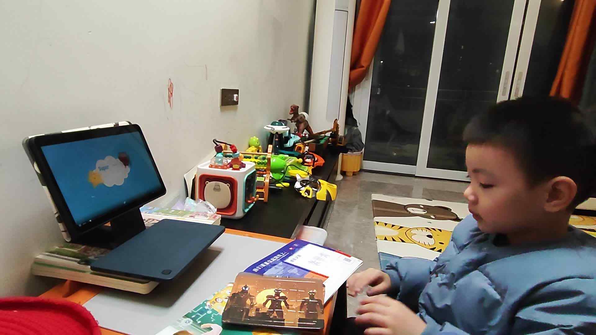 中A班云泽20241230-英语歌《一会儿见，鳄鱼》