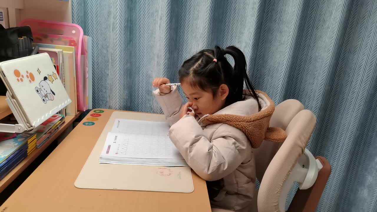 VID_20241223大B班宁汐言控笔训练