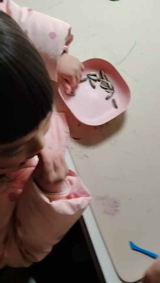 练习剥瓜子